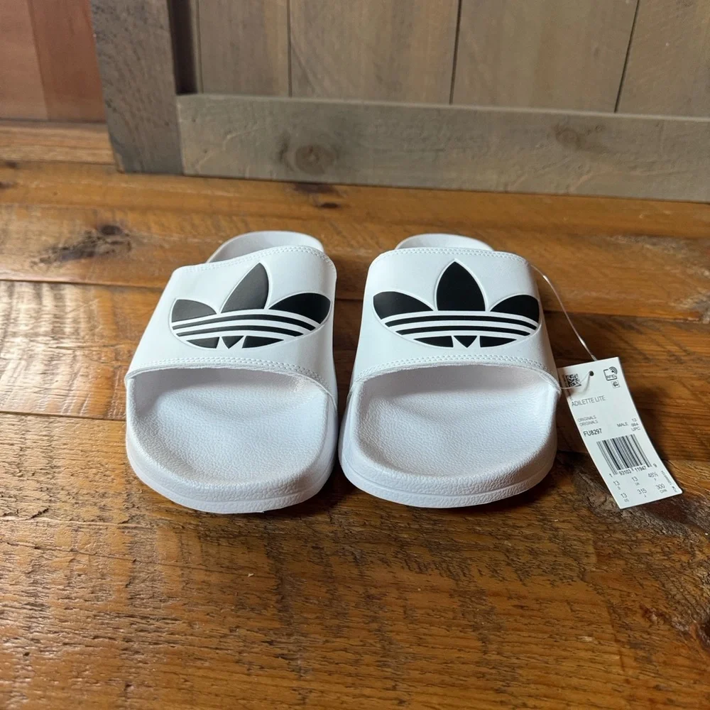 Adidas Adilette Lite men’s slide sandals Size 13 White and black New with tag